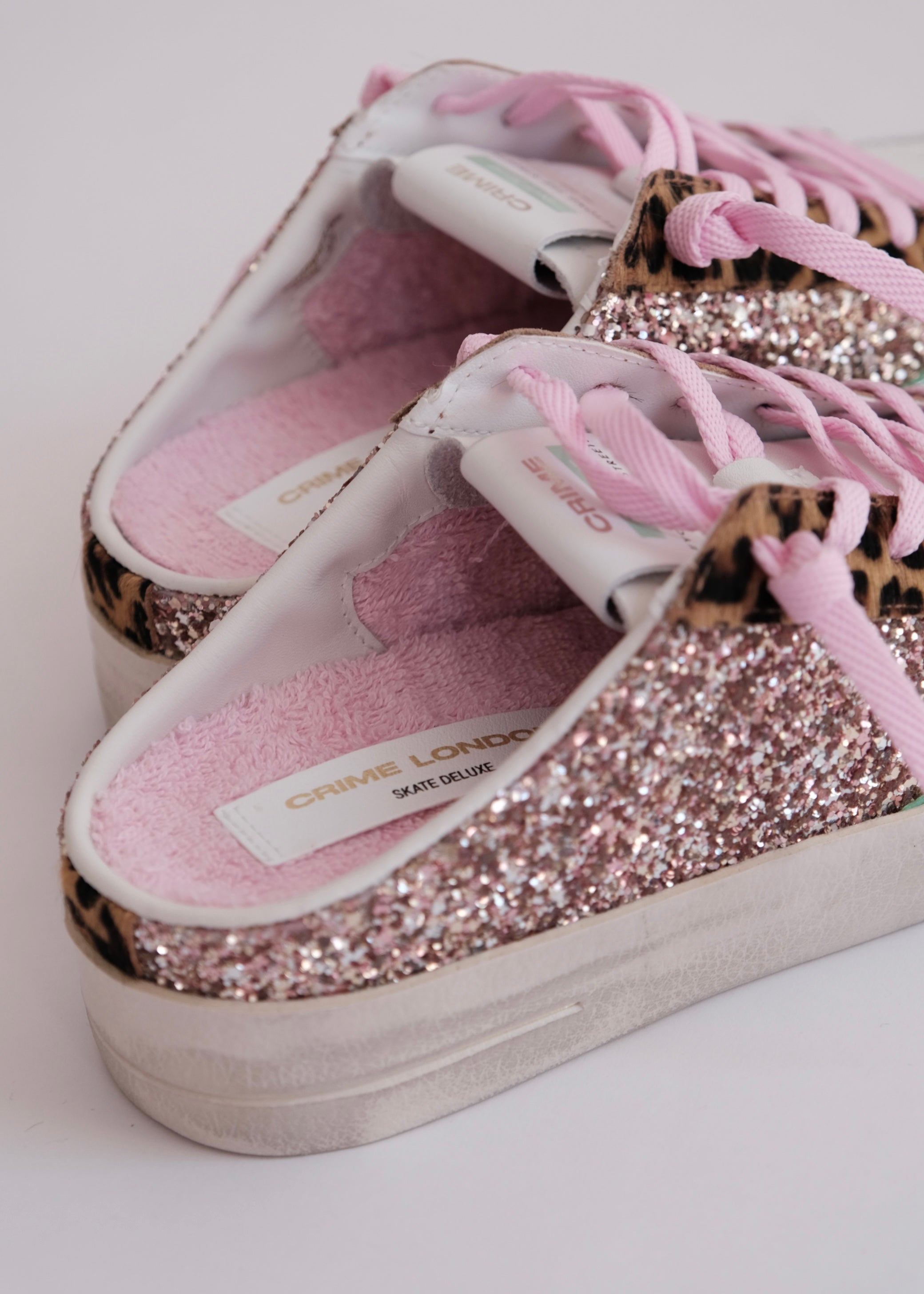 Baskets Crime London SK8 Clog Pink Crime London