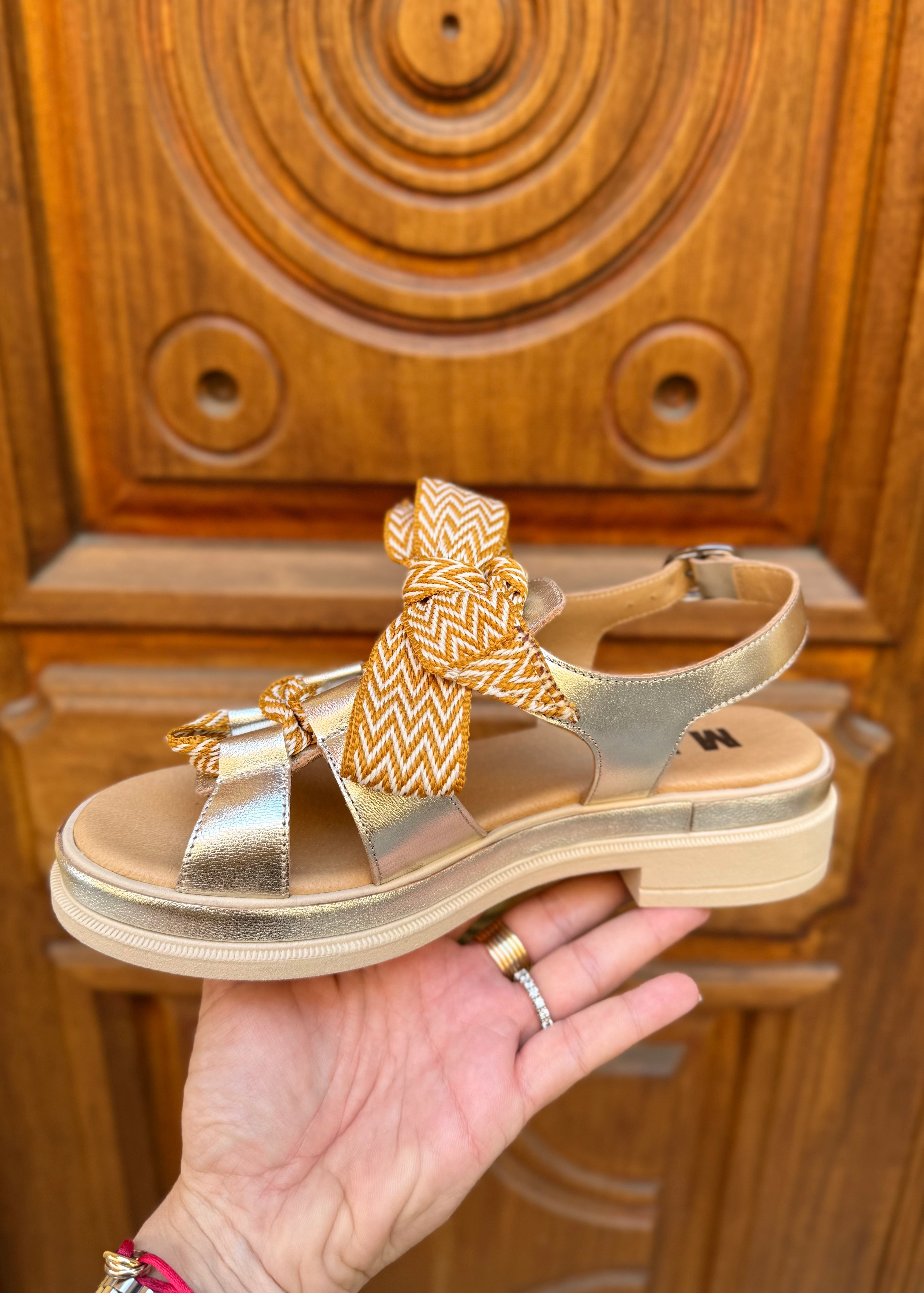 Sandales Mkd Dany laminato Oro Mkd by Minka design