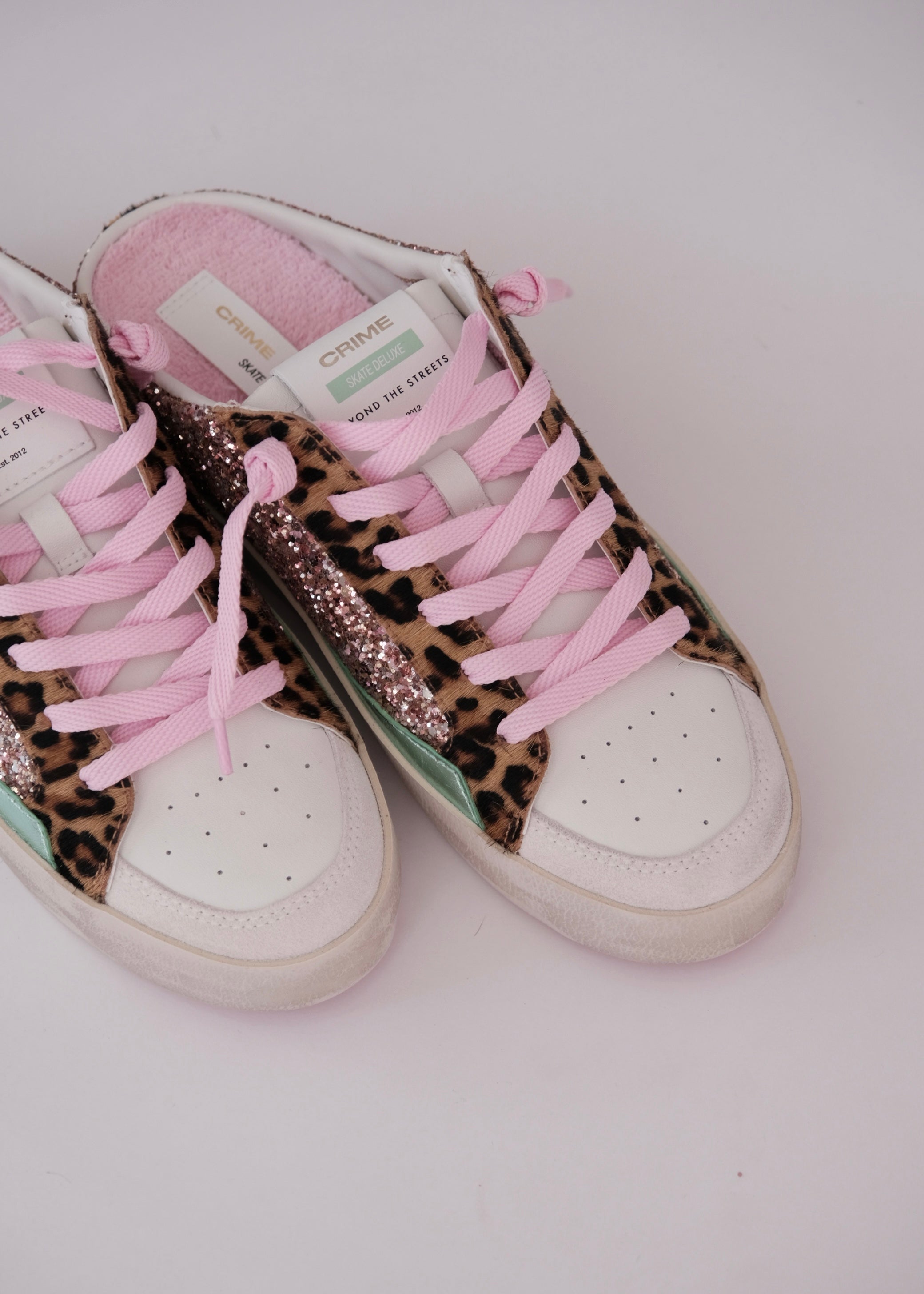 Baskets Crime London SK8 Clog Pink Crime London