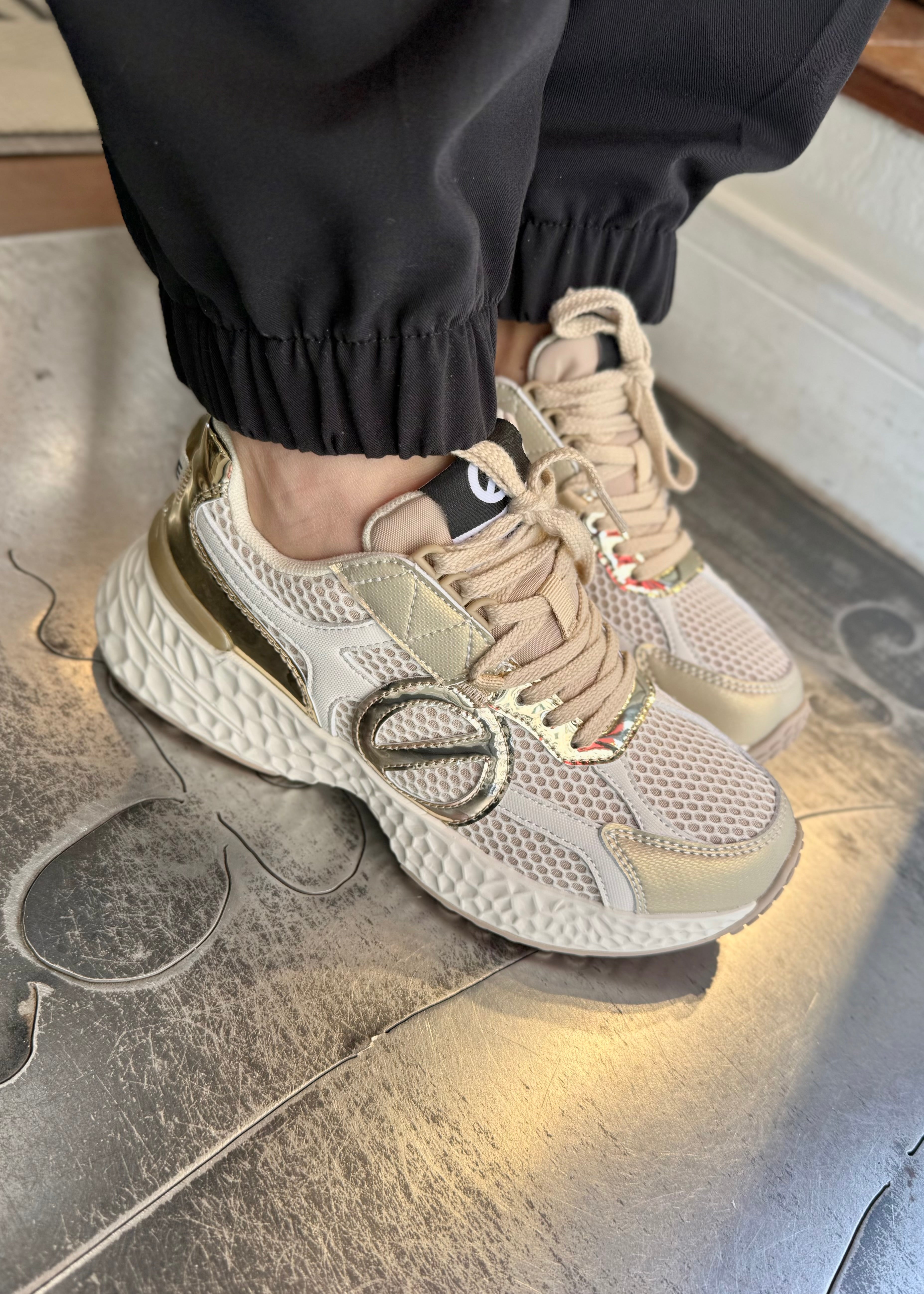 Baskets No Name Carter Runner 2.0 - Dove/Gold No Name