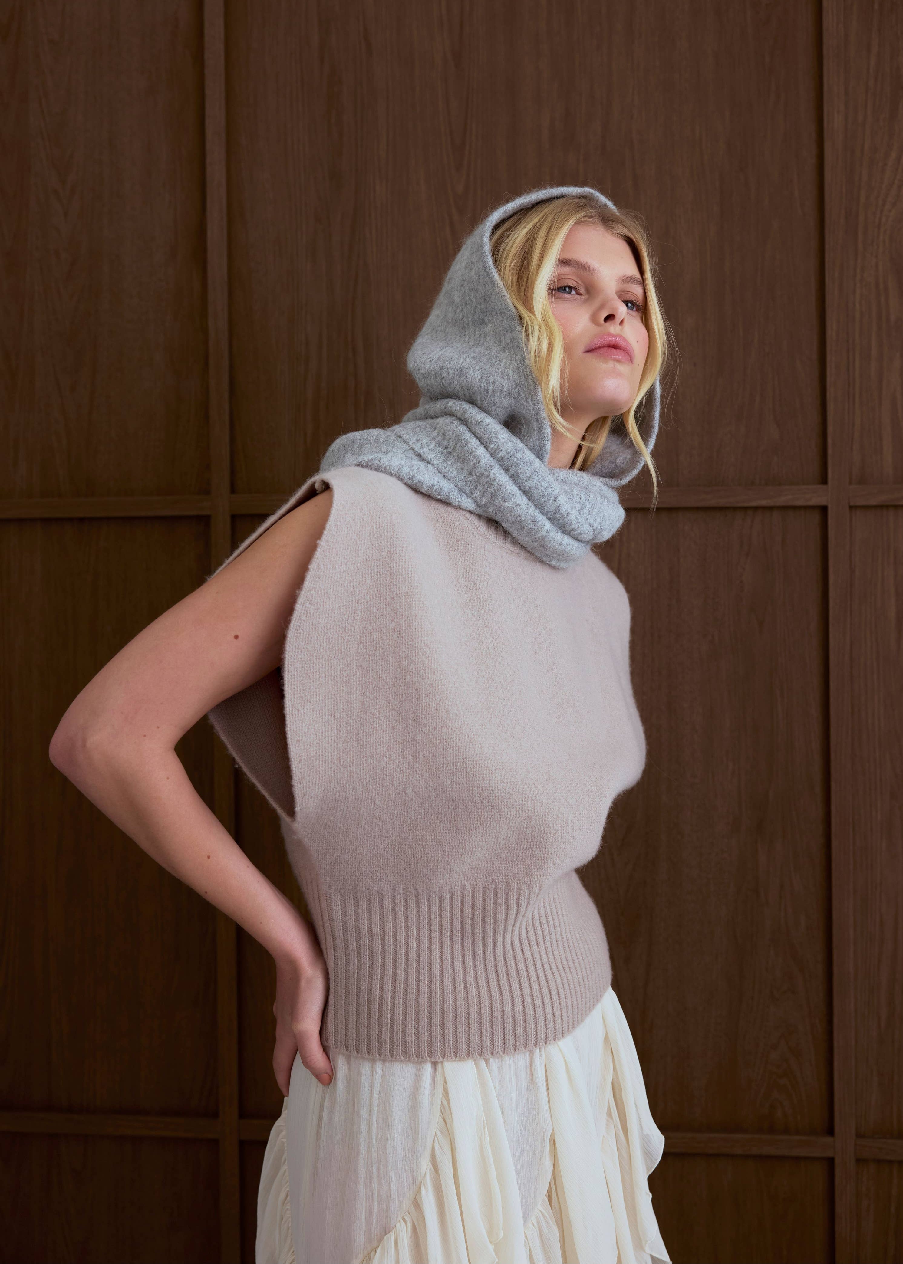 ARCTIC FOX & CO. - L'écharpe à capuche Alpaca - Gris Blizzard - AW25 ARCTIC FOX & CO.