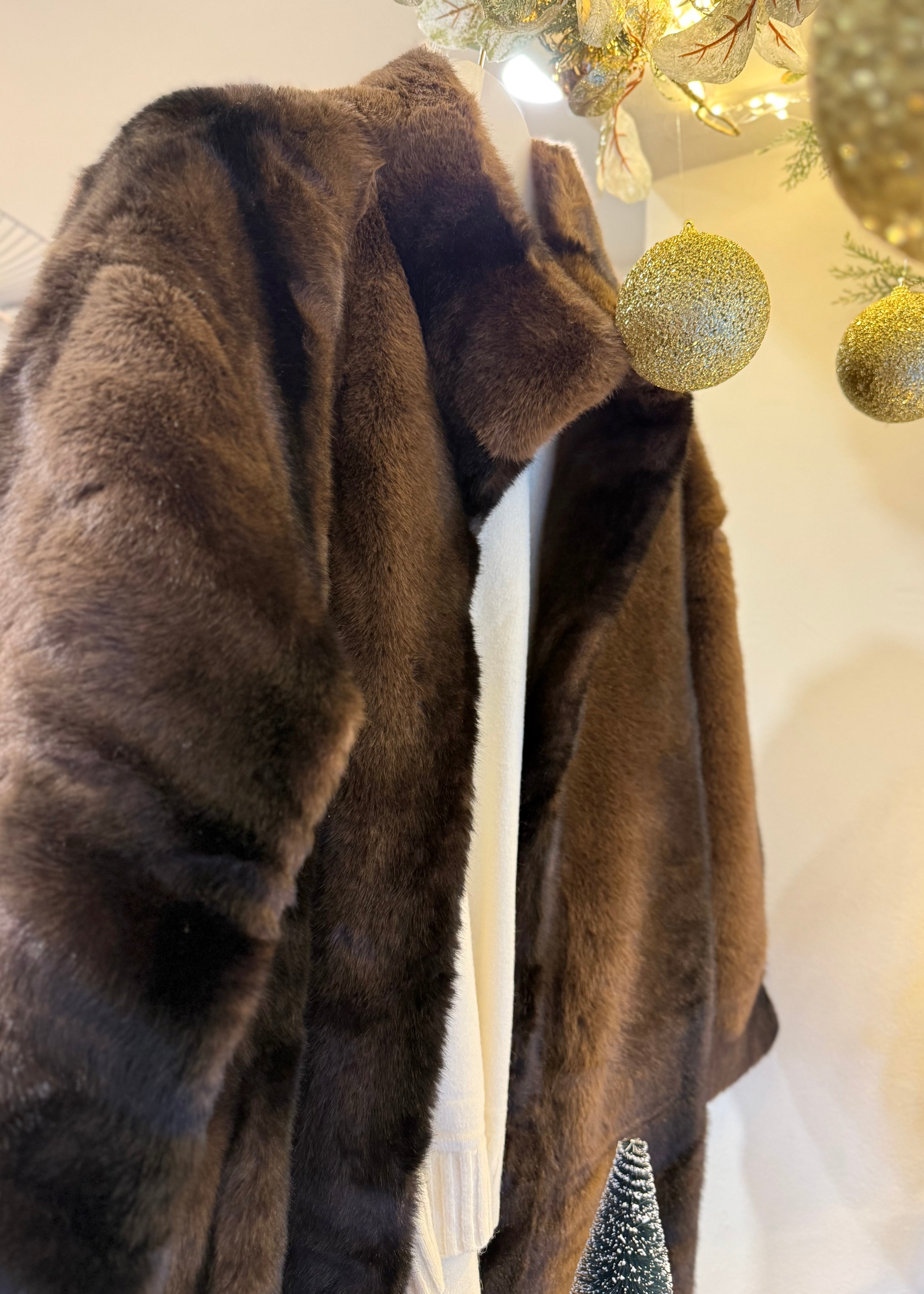 KZELL PARIS - MANTEAU LONG EN FAUSSE FOURRURE À RAYURES KZELL PARIS