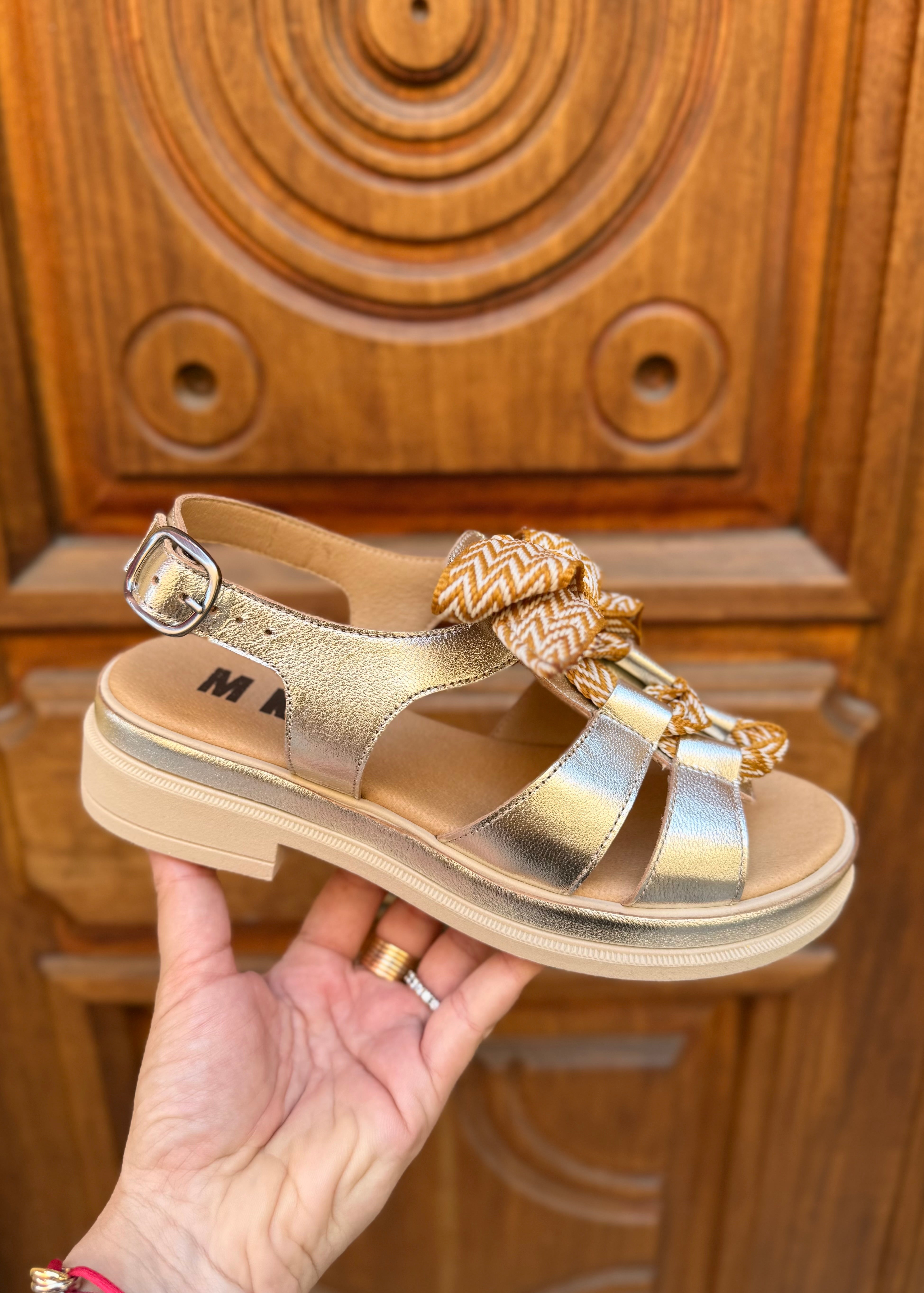 Sandales Mkd Dany laminato Oro Mkd by Minka design