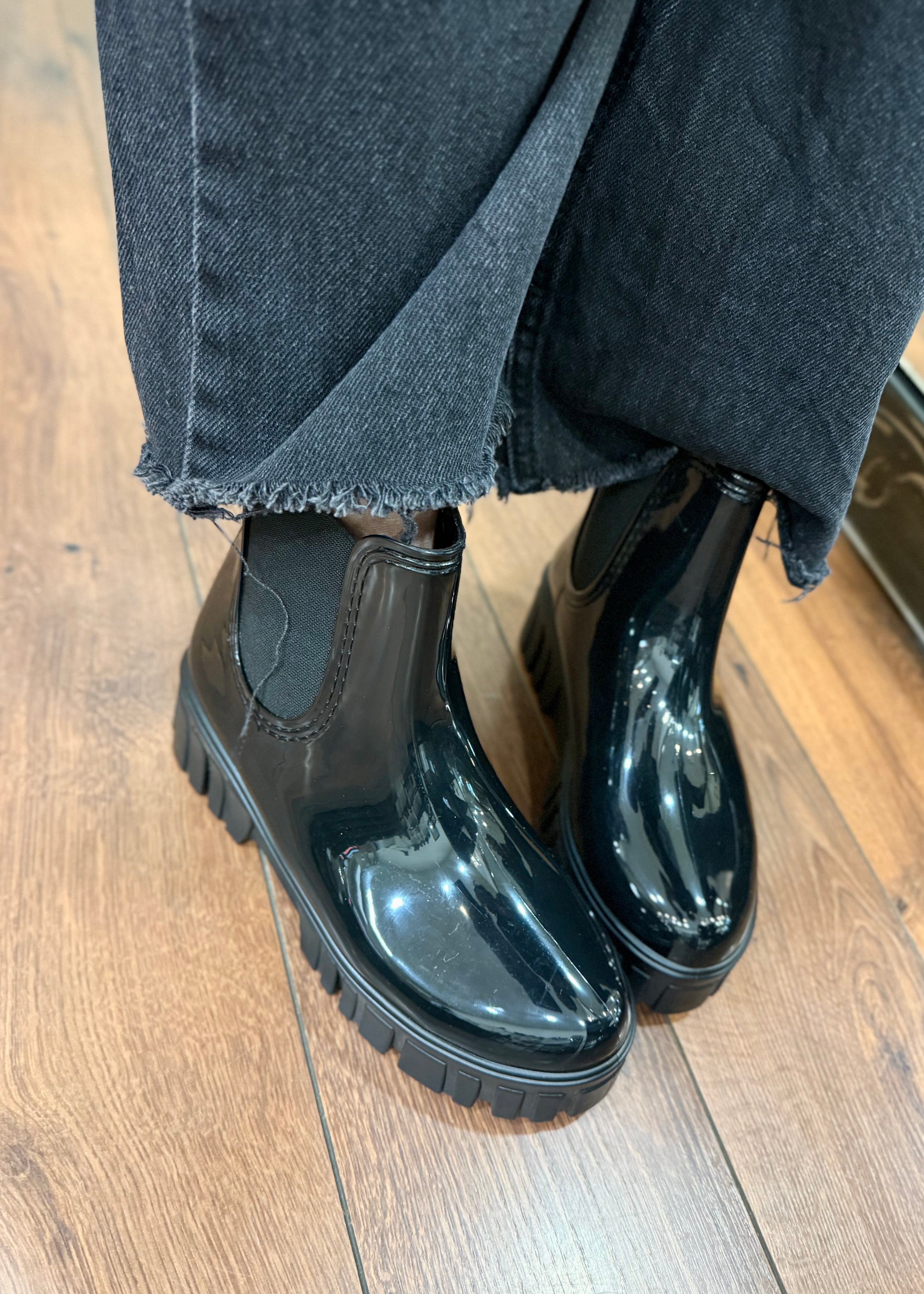 Bottines de pluie chelsea vernis Noir L'adresse Corte