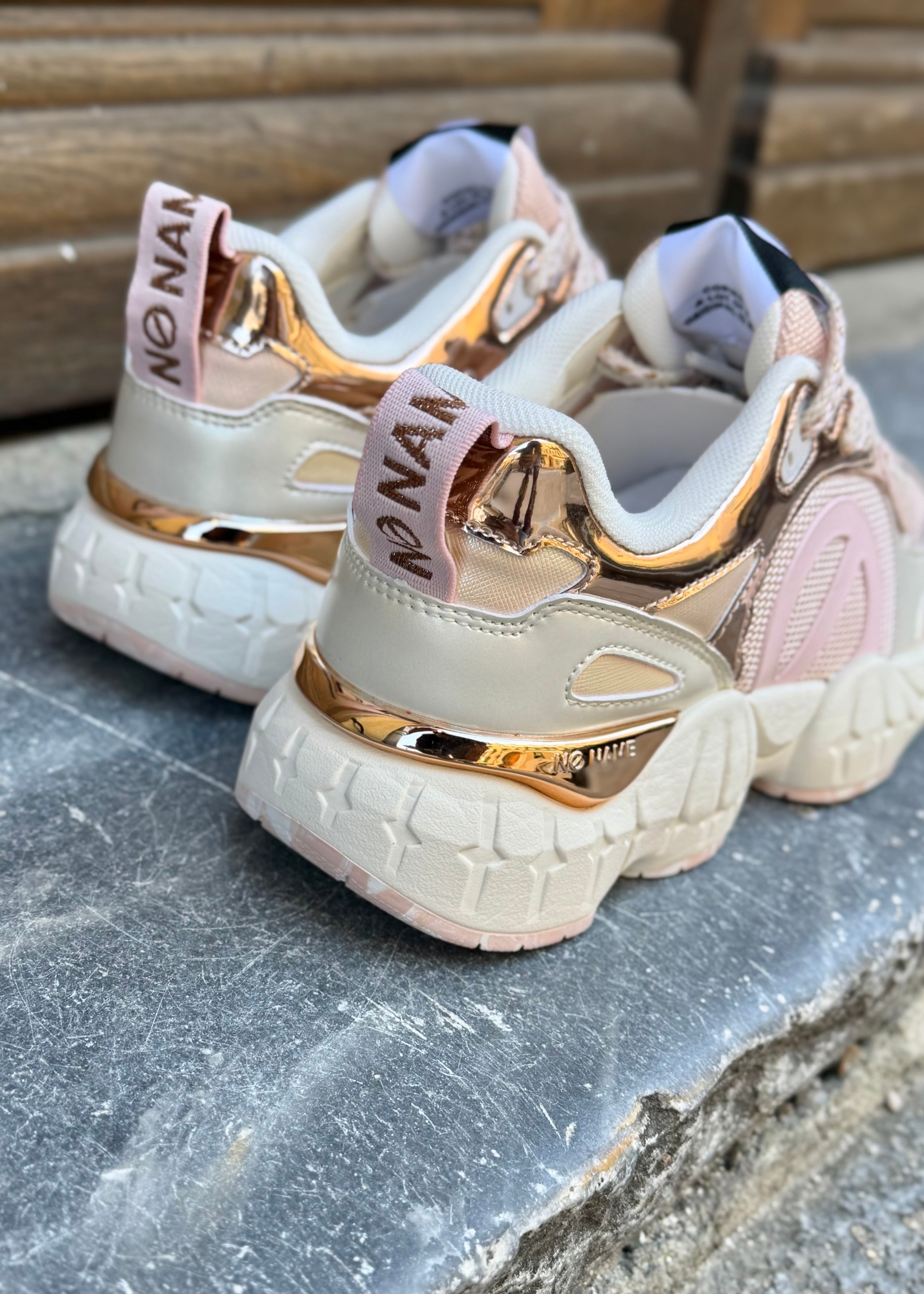 Baskets No name Krazee Runner Rose métal No Name