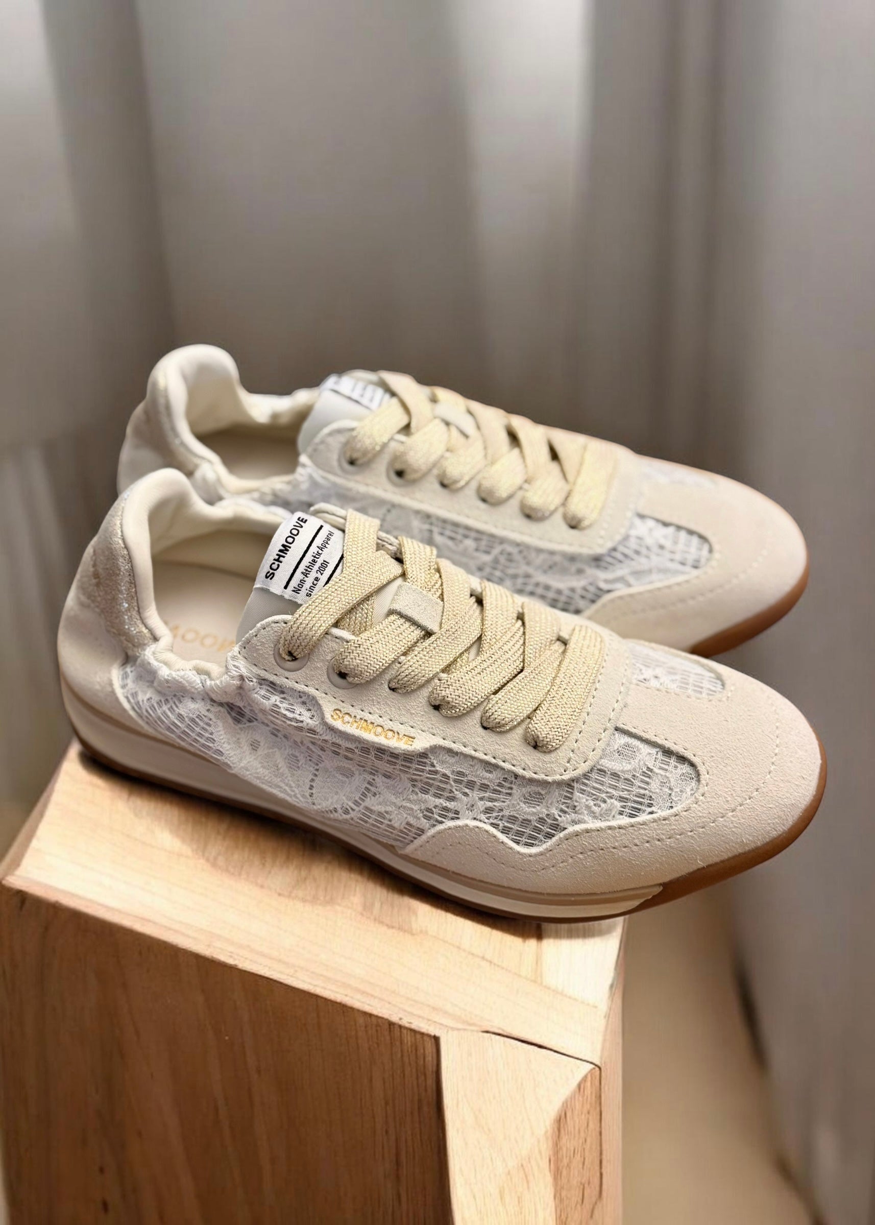 Baskets Schmoove Camden Lace beige Schmoove