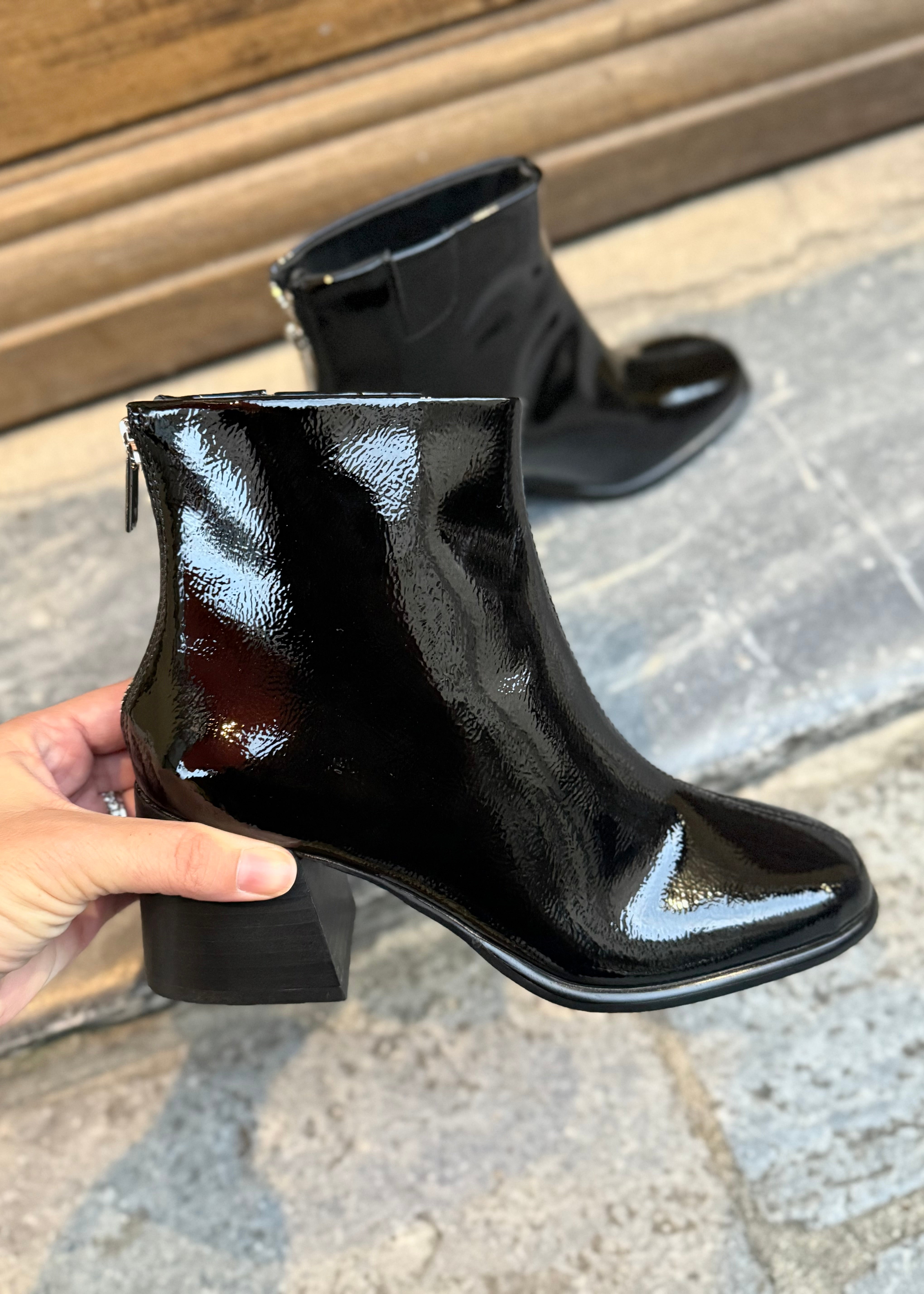Bottines Schmoove Skara black patent 