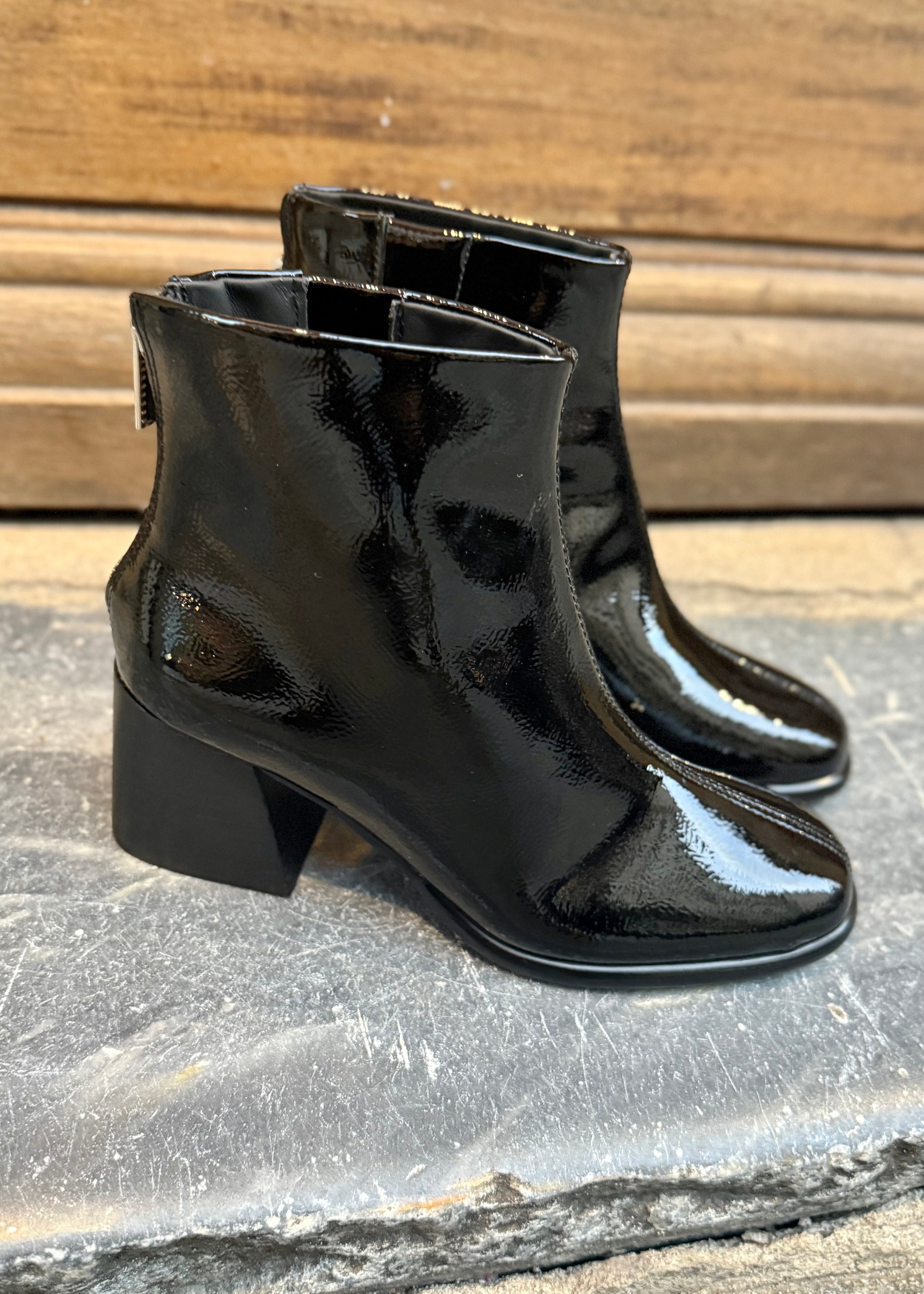 Bottines Schmoove Skara black patent 