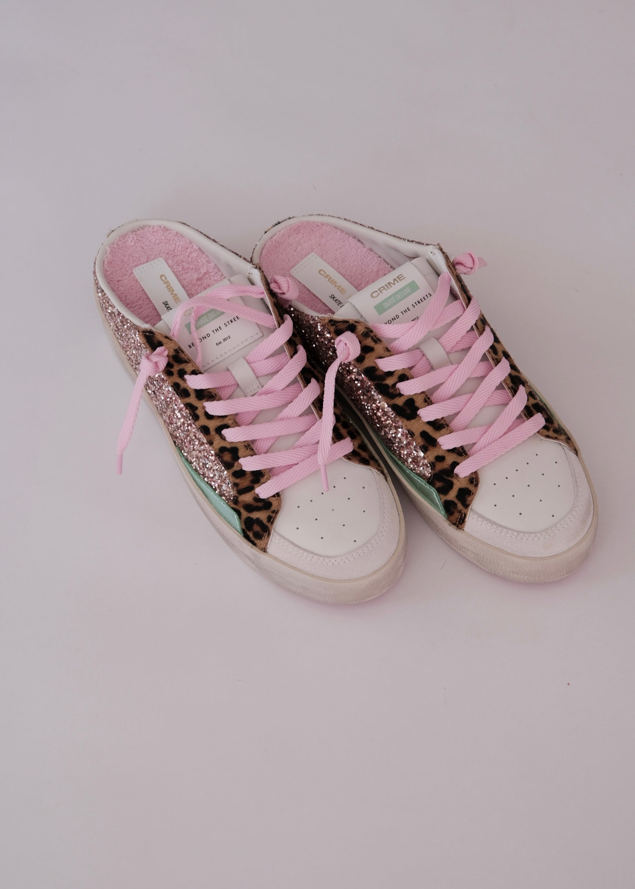 Baskets Crime London SK8 Clog Pink Crime London