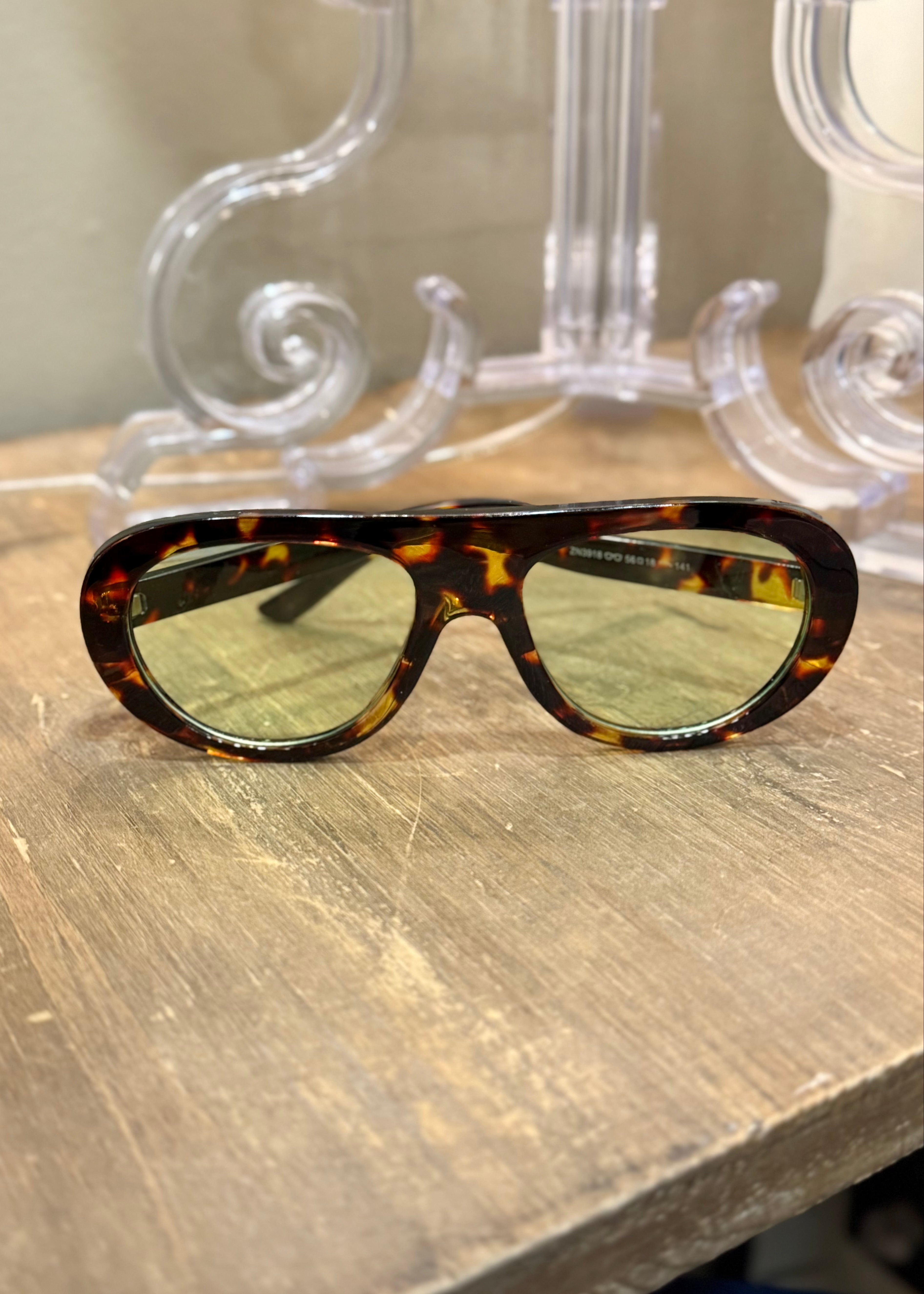 Lunettes tendance écaille/verre vert L'adresse Corte